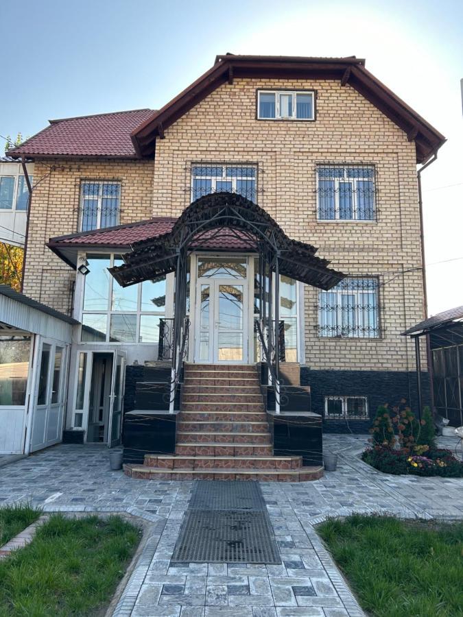 Aya Sofia Hostel Bișkek Exterior foto